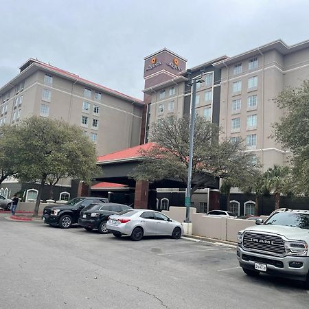 La Quinta By Wyndham San Antonio Airport Hotel Exterior foto