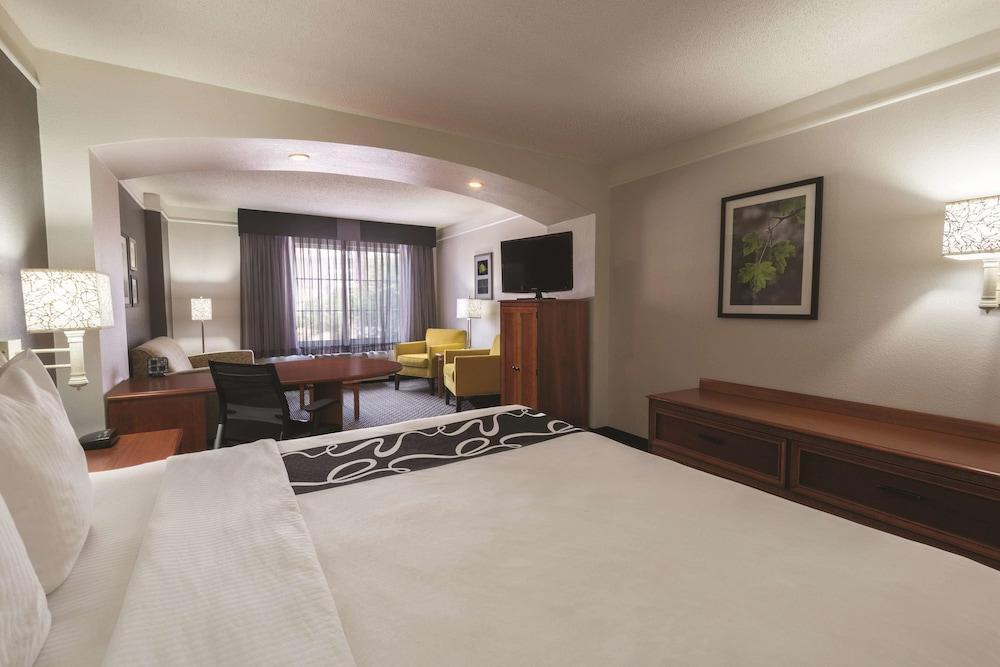 La Quinta By Wyndham San Antonio Airport Hotel Exterior foto