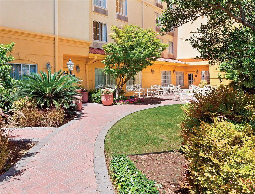 La Quinta By Wyndham San Antonio Airport Hotel Exterior foto