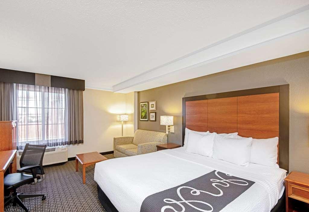 La Quinta By Wyndham San Antonio Airport Hotel Quarto foto