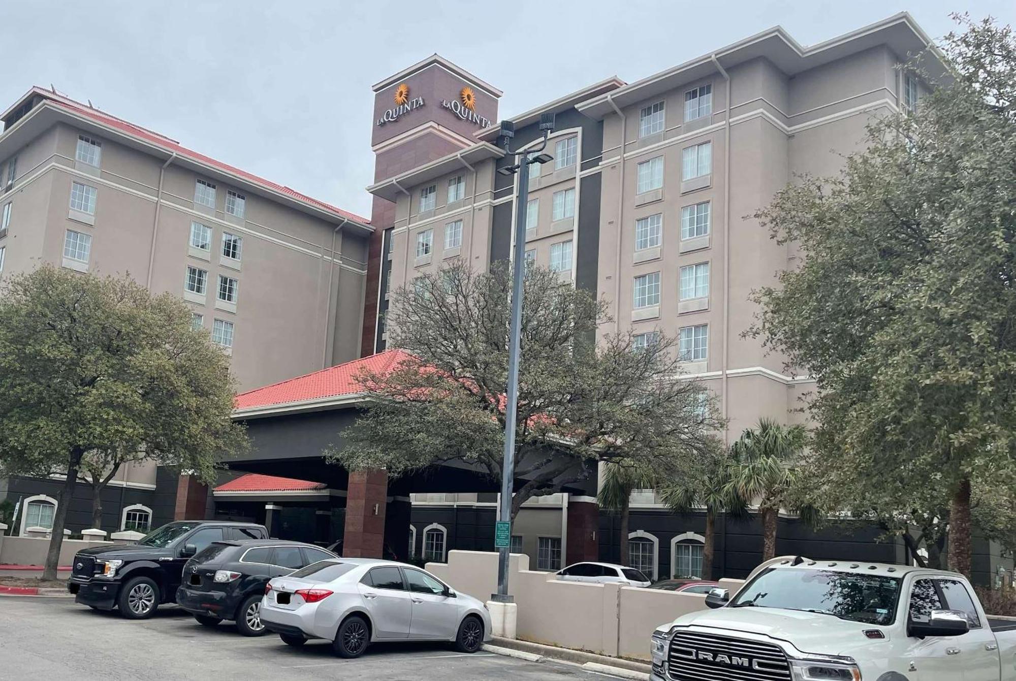 La Quinta By Wyndham San Antonio Airport Hotel Exterior foto